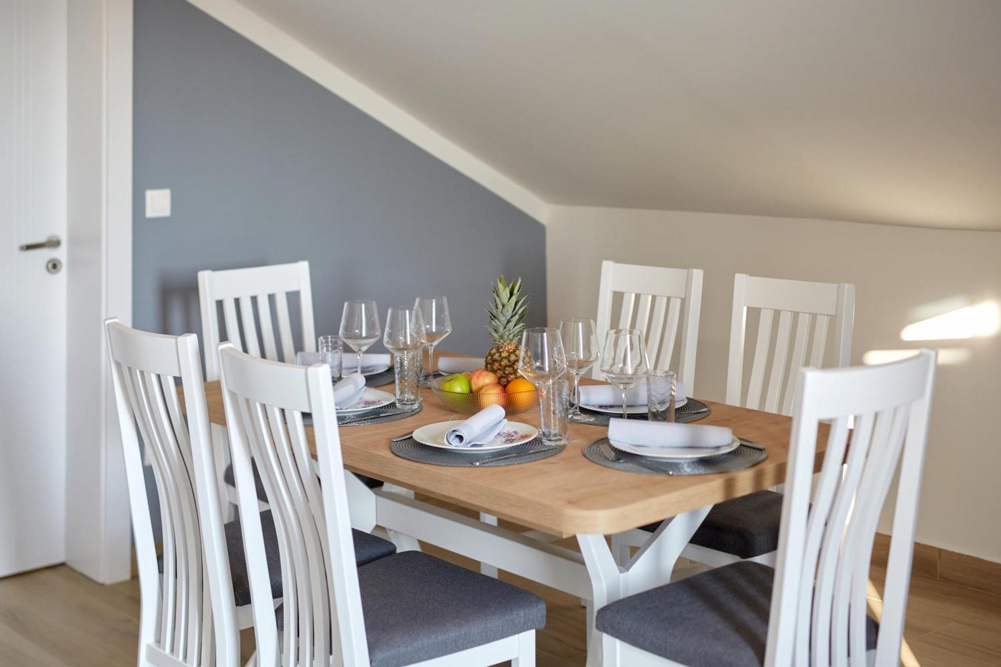 Apartments Nika Turanj Rom bilde